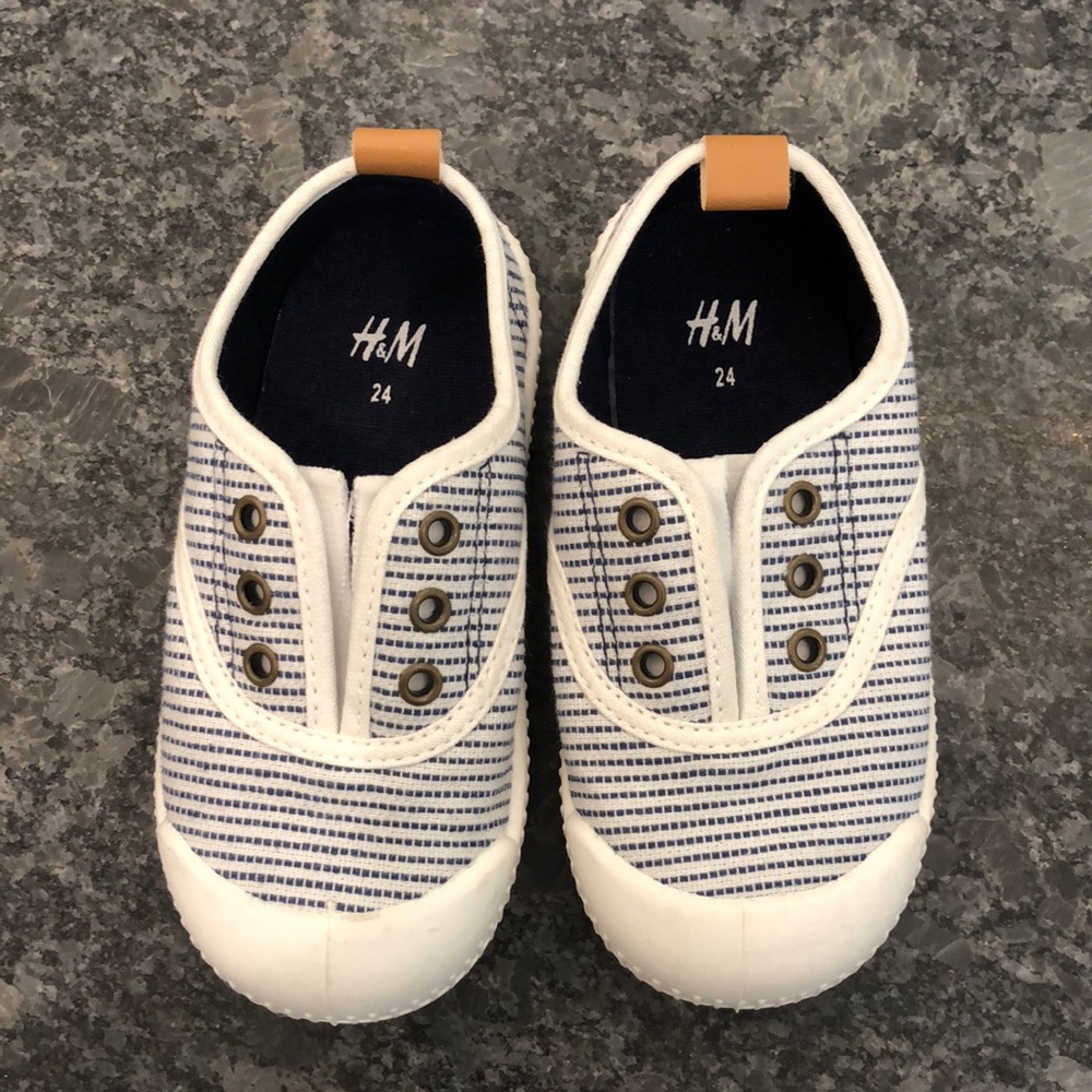 H&M Toddler Shoes, Size 24
